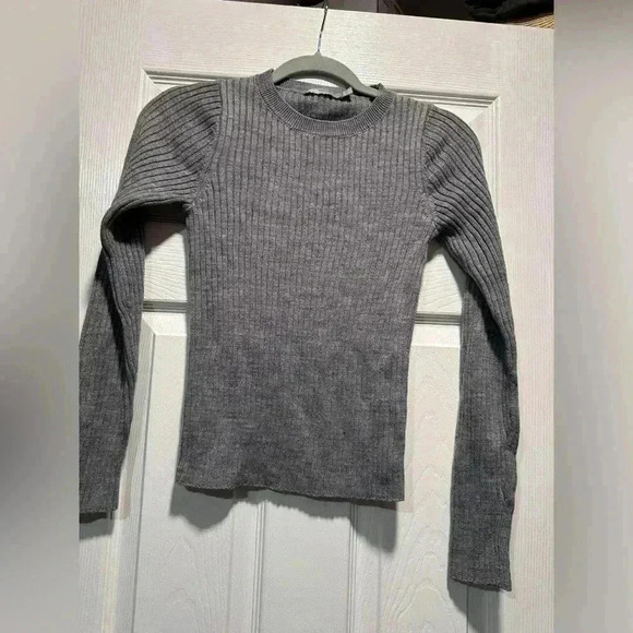 ASOS Women’s Gray Ribbed Knit Sweater, Size 4 Small, Capsule Wardrobe, Classic - Picture 1 of 4